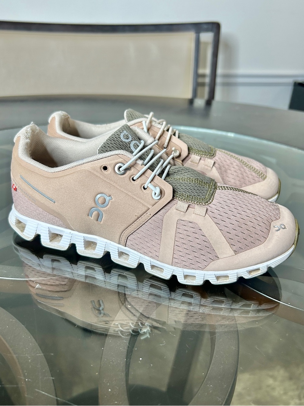 On Cloud 5 Women's Running Shoes Rose Olive Pink Size 7.5